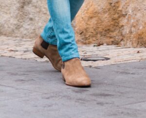 chesla boots with jeans