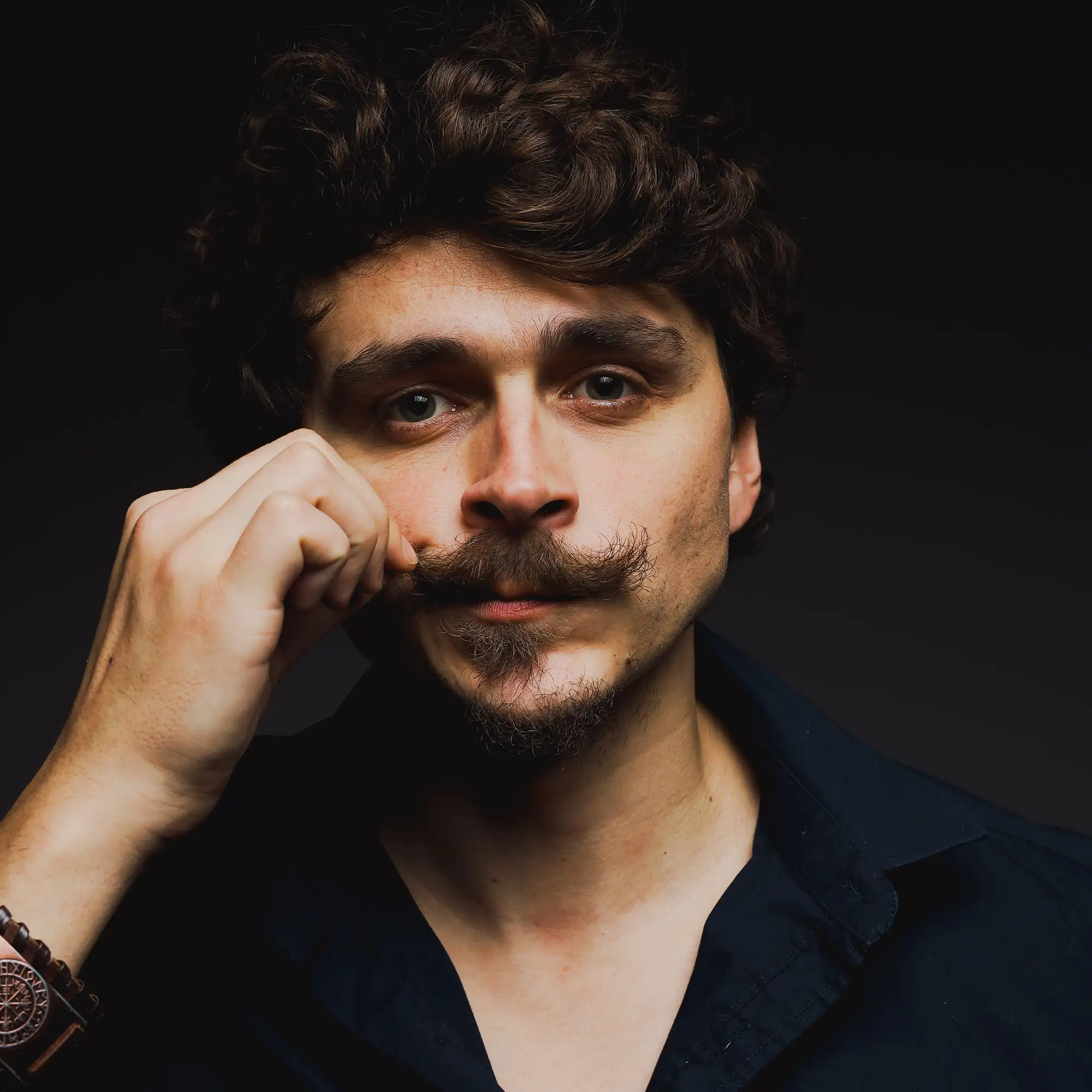 How to Use Mustache Wax FashionFests