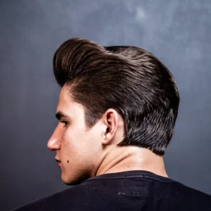 Man with a 4 on the sides haircut