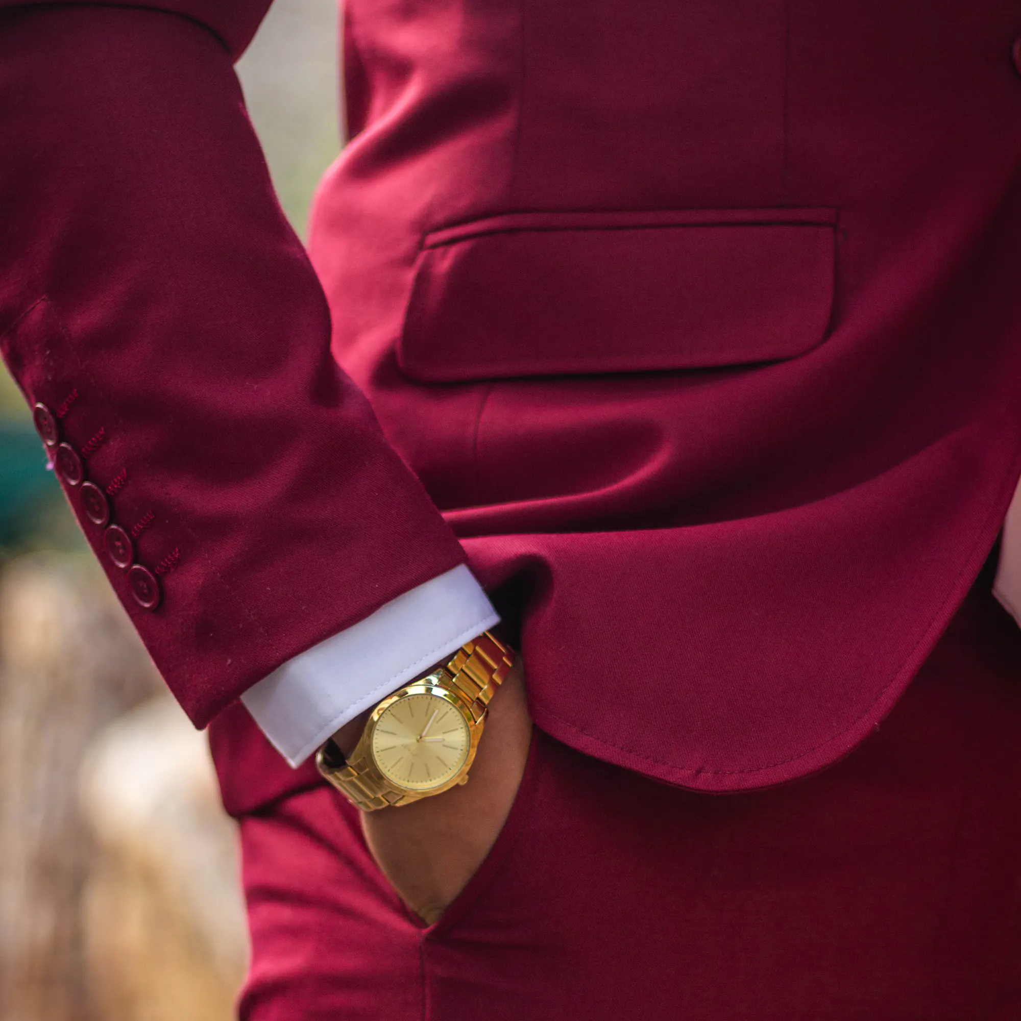 What Colors Go with Red Clothes? A Guide For Men FashionFests